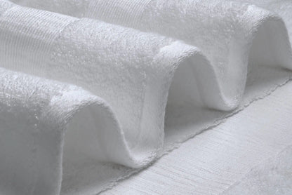 Resort Collection Soft Bath Towels 28x55 in 4 Pack